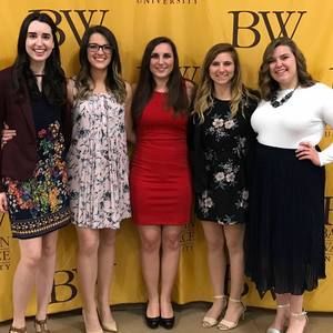 Meet your Posher, Therese